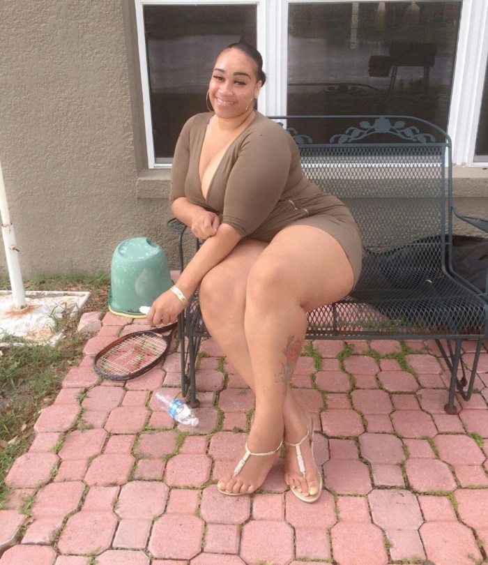 Chinese women with thick scales