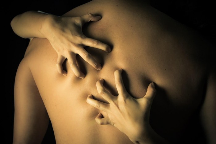 Description of clothing in English