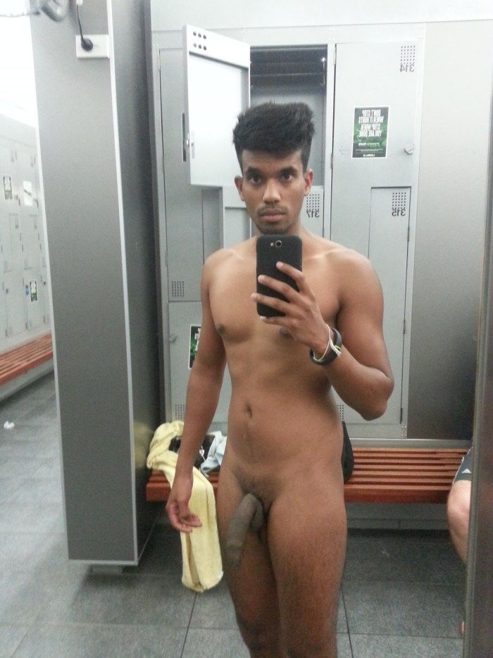 Indian Guy Showing His Naked Girl for All