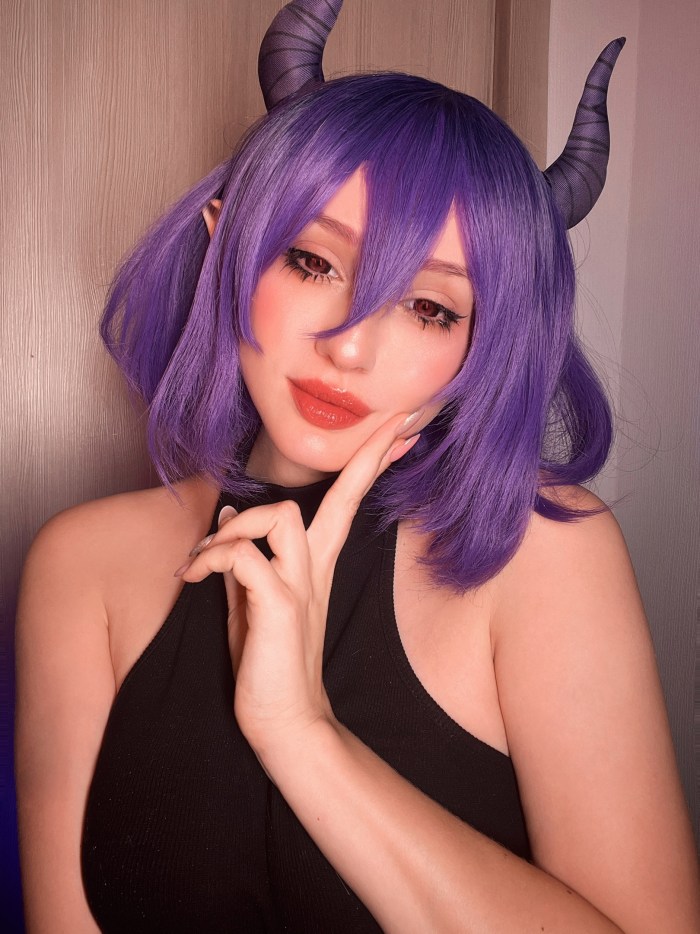 Alice Schulz Cosplay 2b