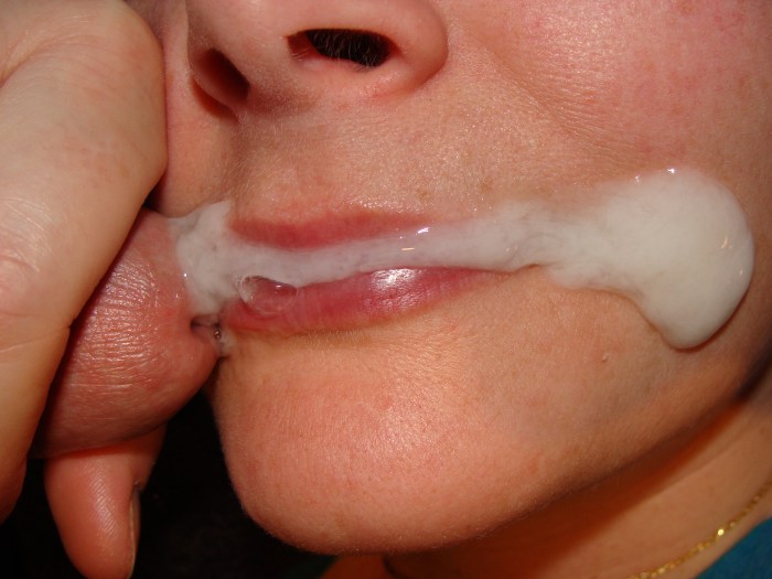 Beautiful chicks cum in mouth