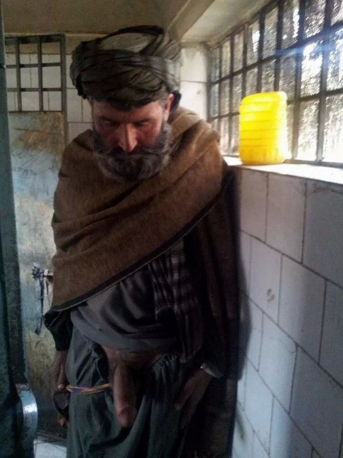 Hijab between the legs private