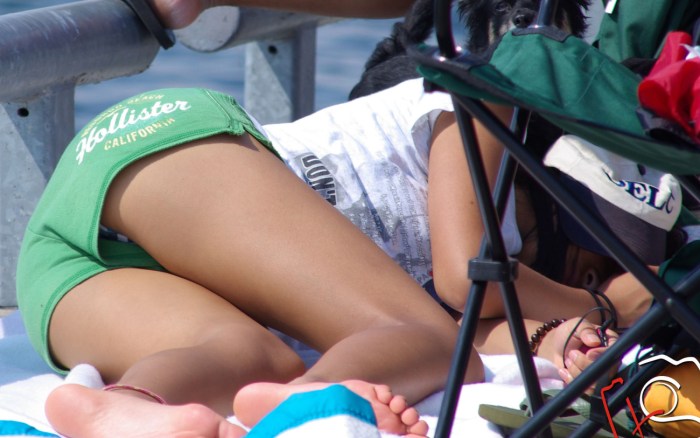 Looked under the skirt of a mature