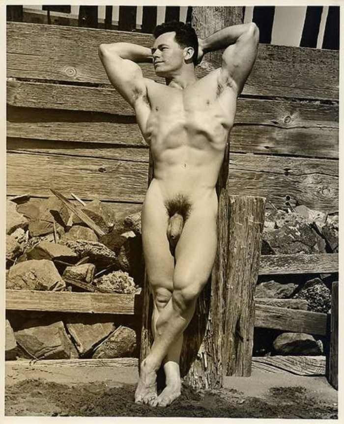 Naked Australians without panties