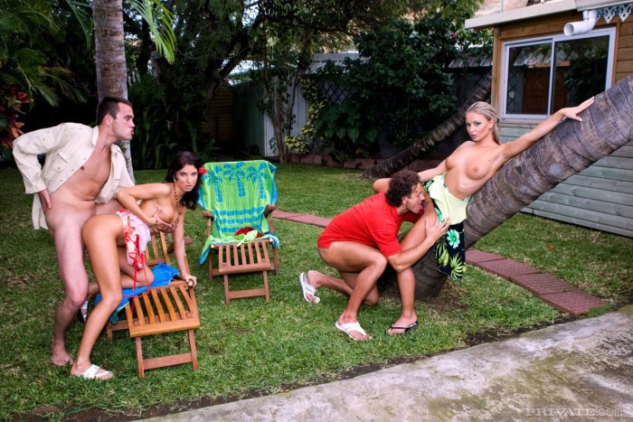 Photos of naked mothers from Prague