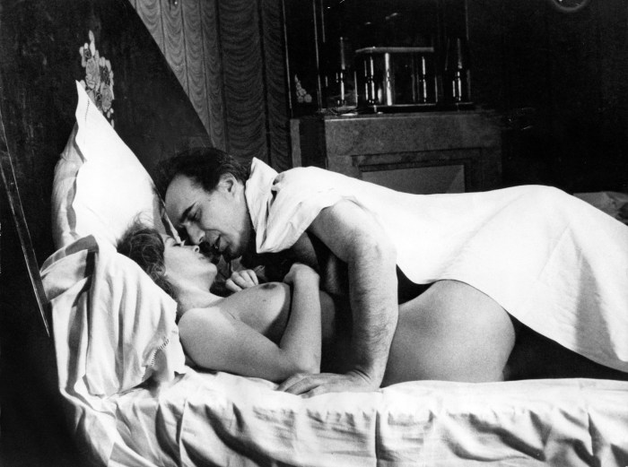Romi Schneider Basin Nude