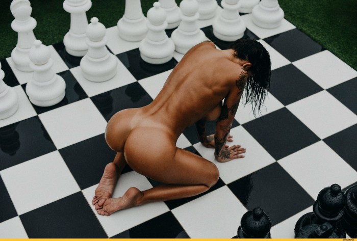 Lesbian Cunnilingus Madam