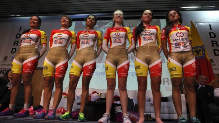 Costumes of Colombian bike lines