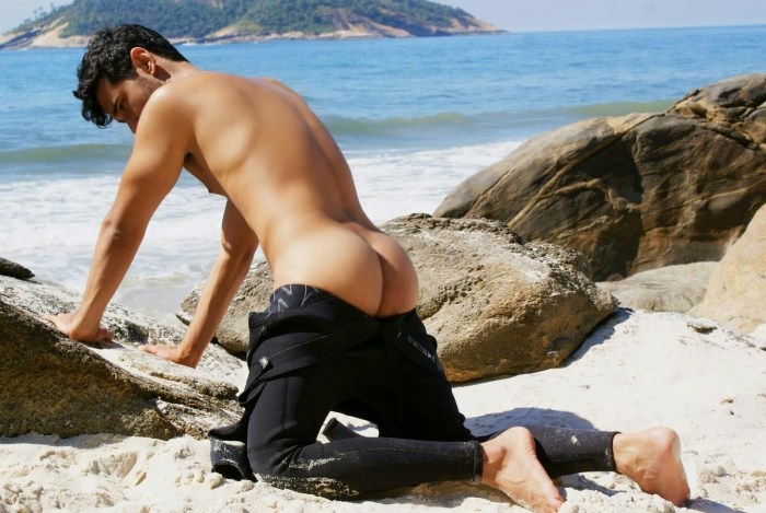 Boys and boys nude on the beach