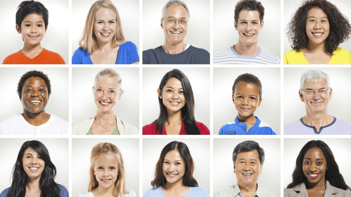 Lesbian kiss on the street