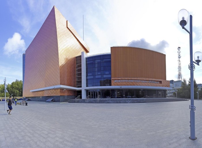 New Year's PIN AP Tatyana Doronina