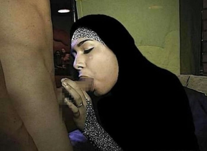 Hard anal, with Muslims