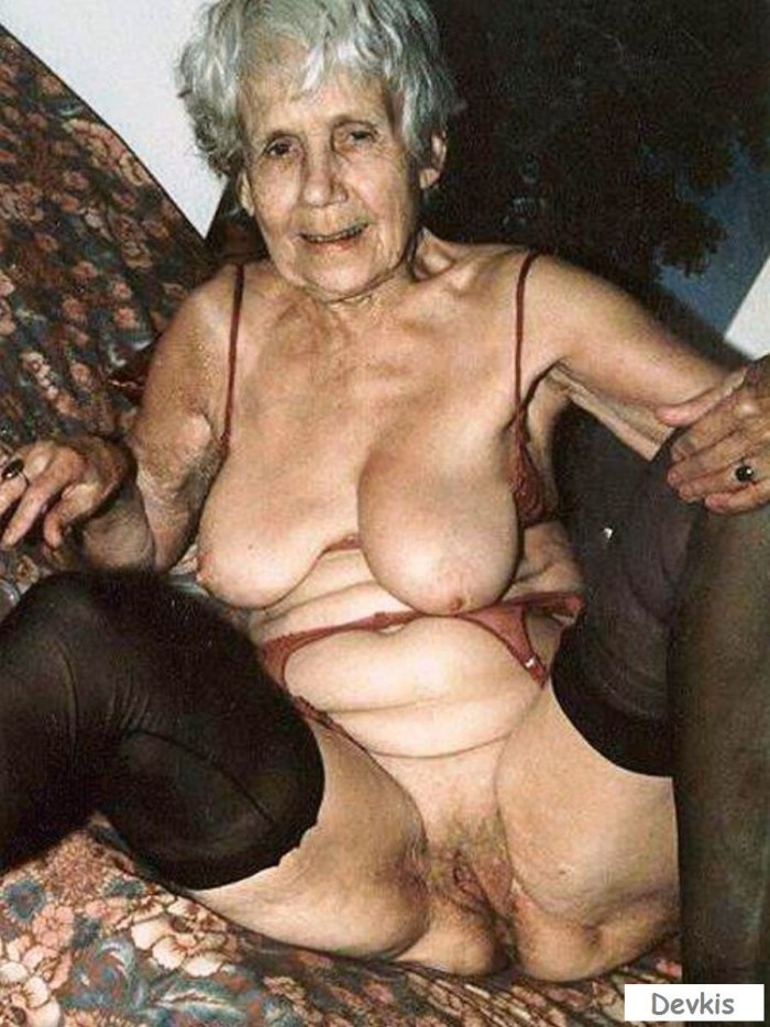 Very old naked old women
