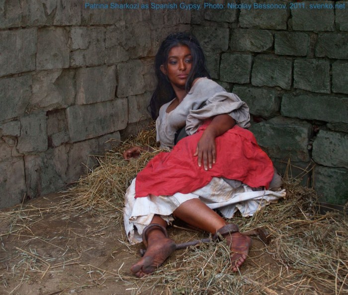 The girl speaks on the phone