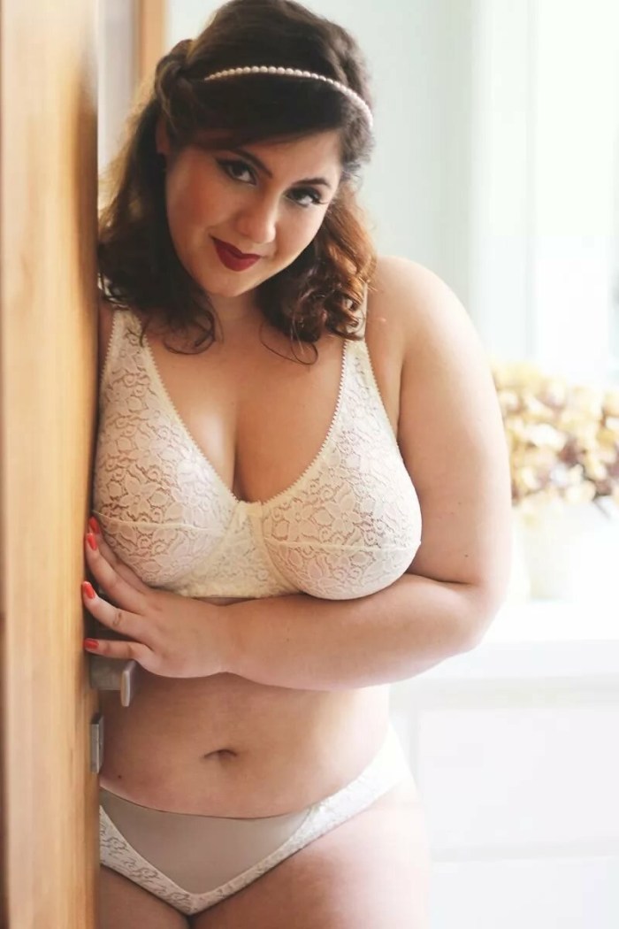 Stefani Viada Plus Size bikini
