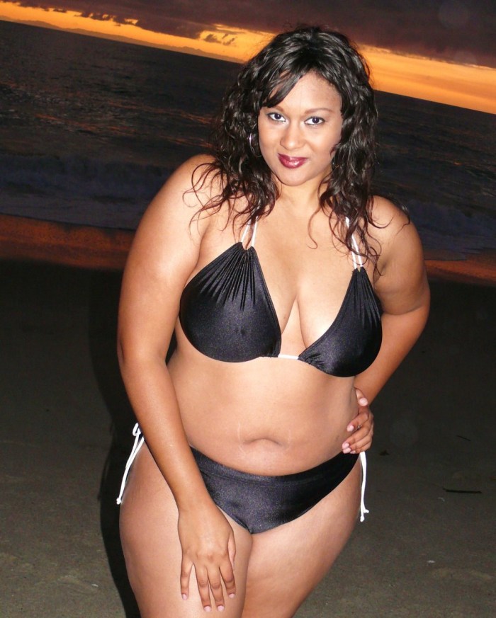 Thick woman in linen