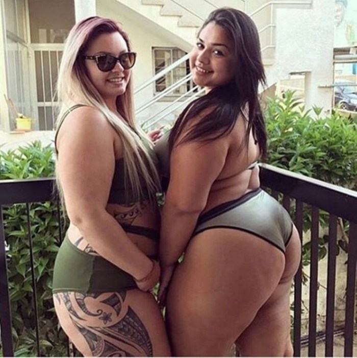 Older women in pantalons