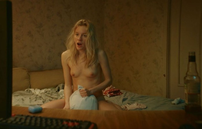 Actress Elena Tronina Nude