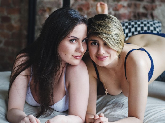 Lara, Lilya & Lesia Lesbian Threesome Nr018