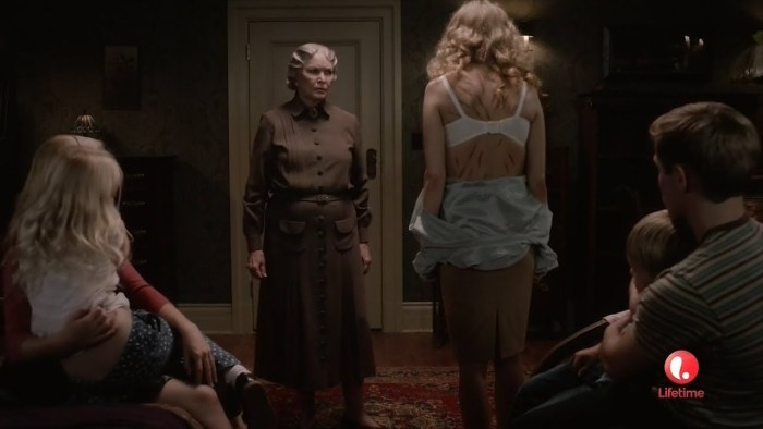 Flowers in the attic movie 2014