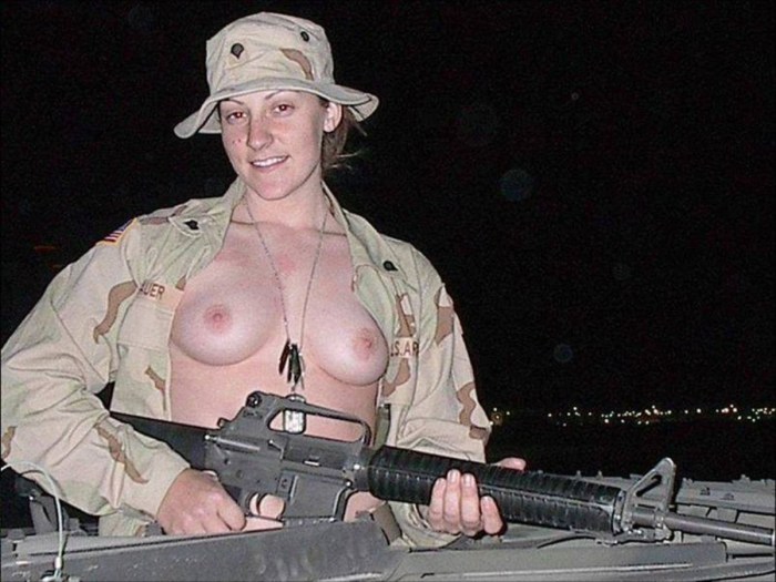 Naked women in the army of Israel