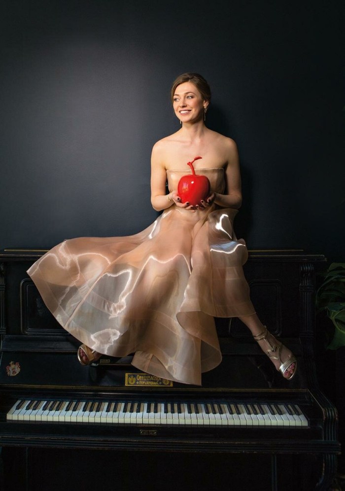 Alexandra Daddario Double penetration