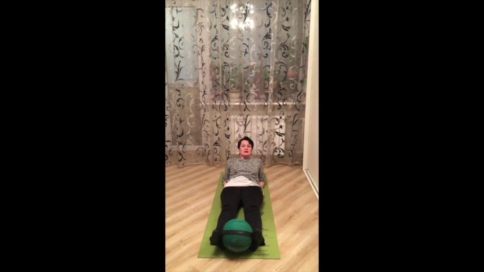 Naked TV presenter Arina Sharapova