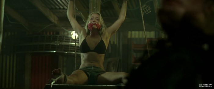 Striptease girl without panties