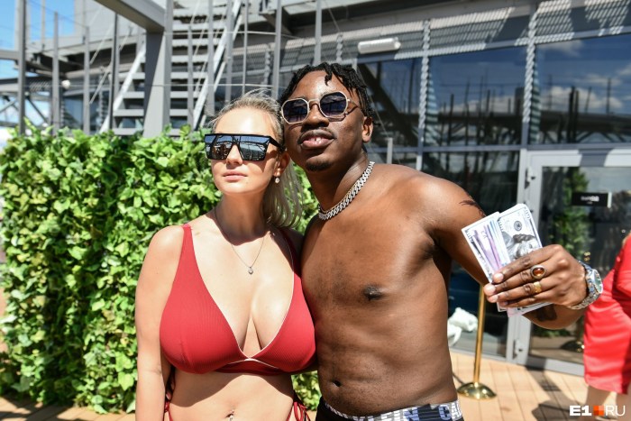 Agnia Kuznetsova load 200 scene