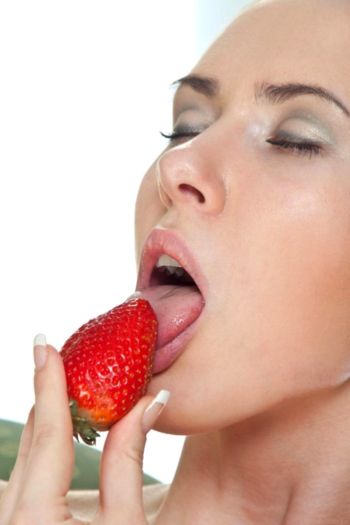 Pissing of elderly women