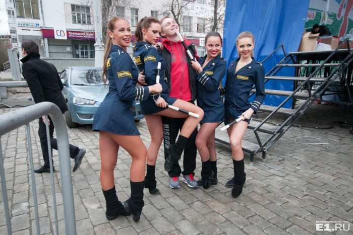 Woman policeman in shorts