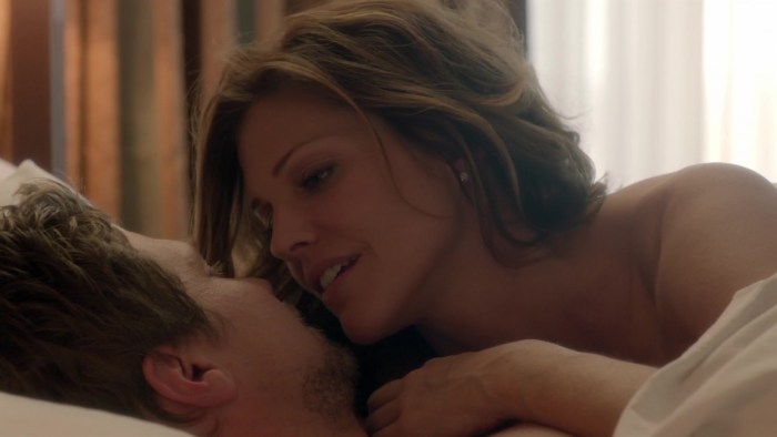 The blonde surrendered in the car