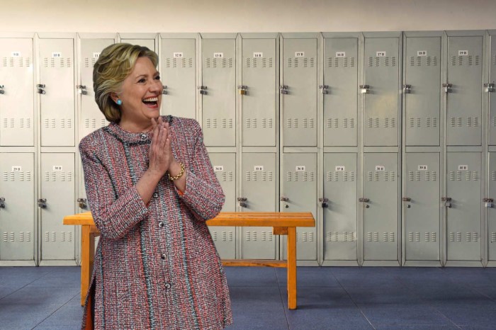 Women Locker Room sign