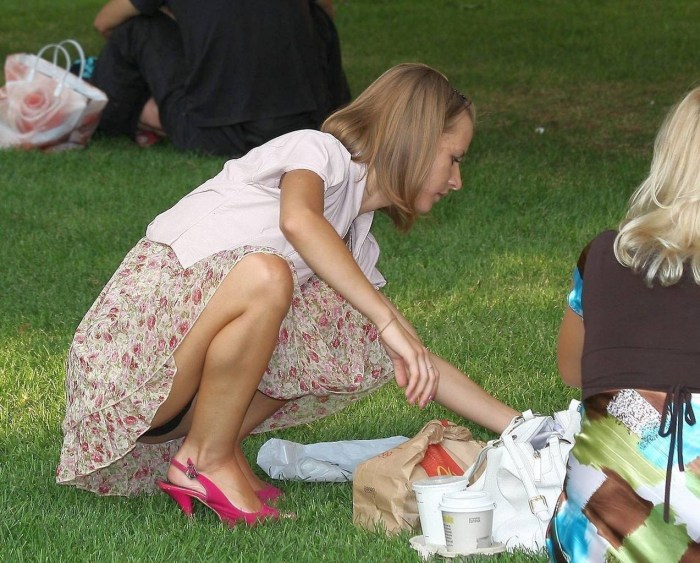 Elderly women without panties by chance