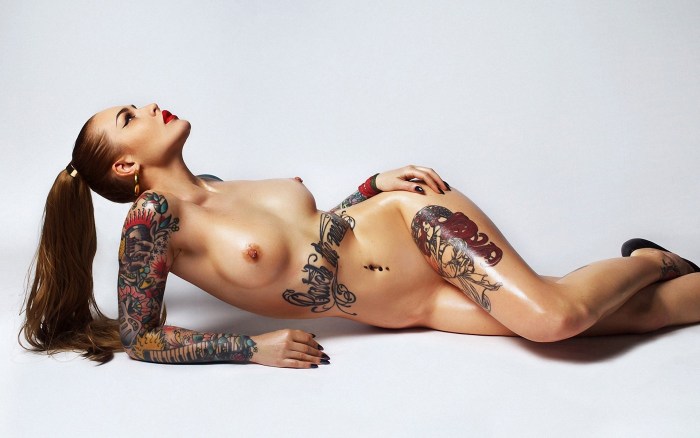 Naked girls with tattoos