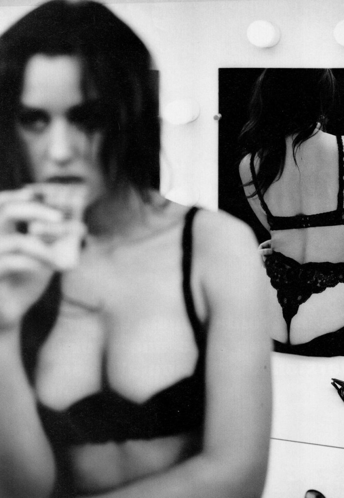 Monica Bellucci hot shots