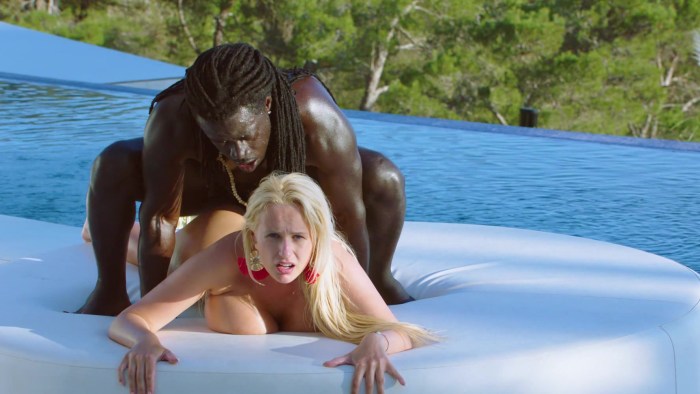 Siena West Savannah Stern Rachel Rox