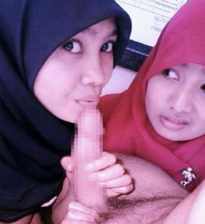 Porn actress as a Muslim woman