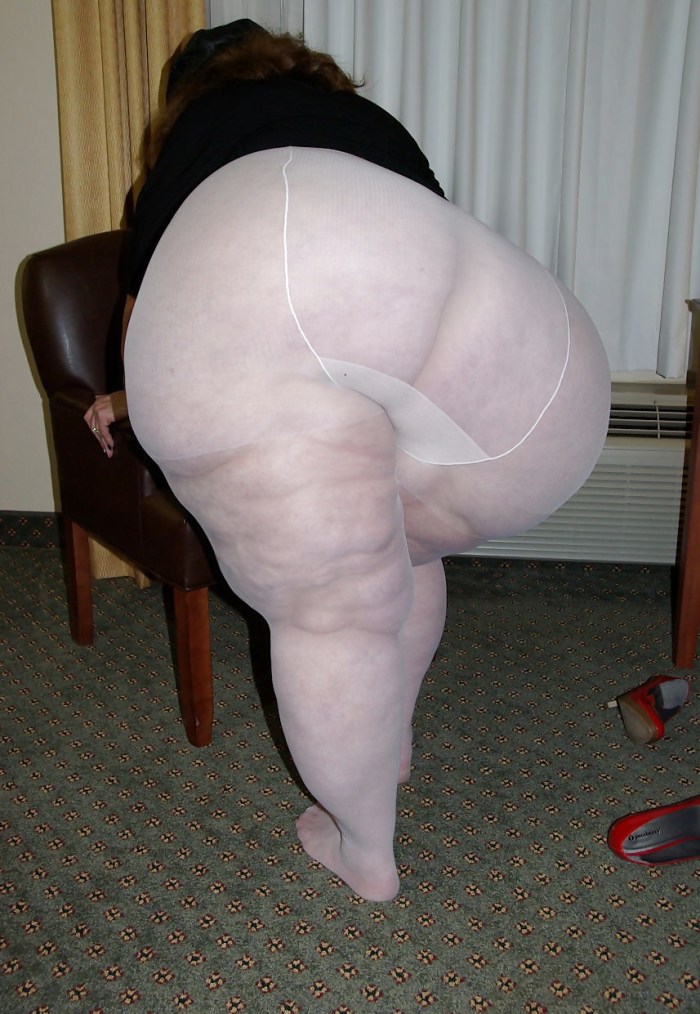 Pyshka's pussy is beautiful