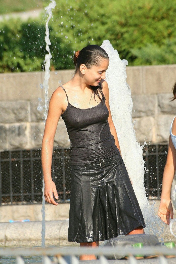 Elastic breasts in the topic