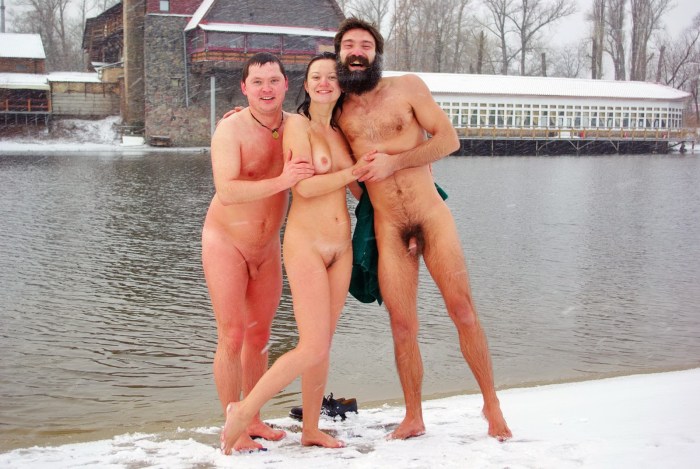 Naked women on the beach private