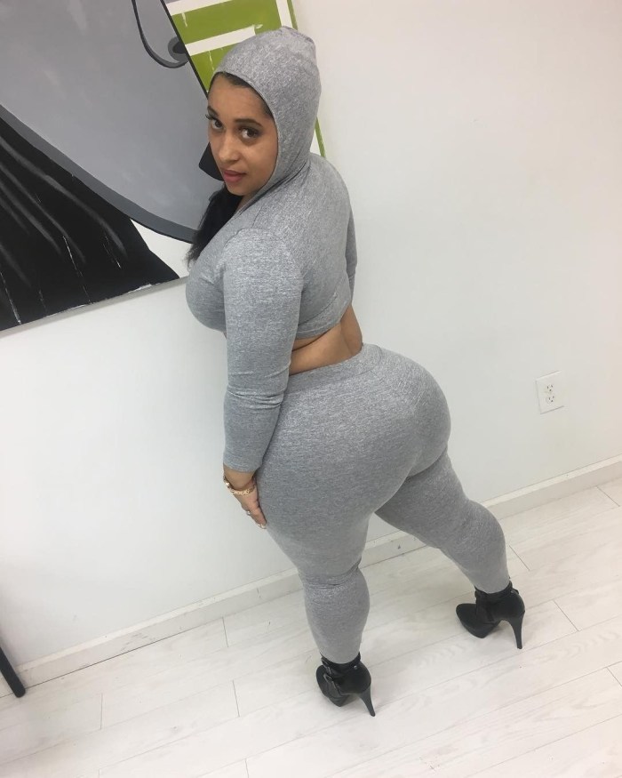 Arab with a big ass