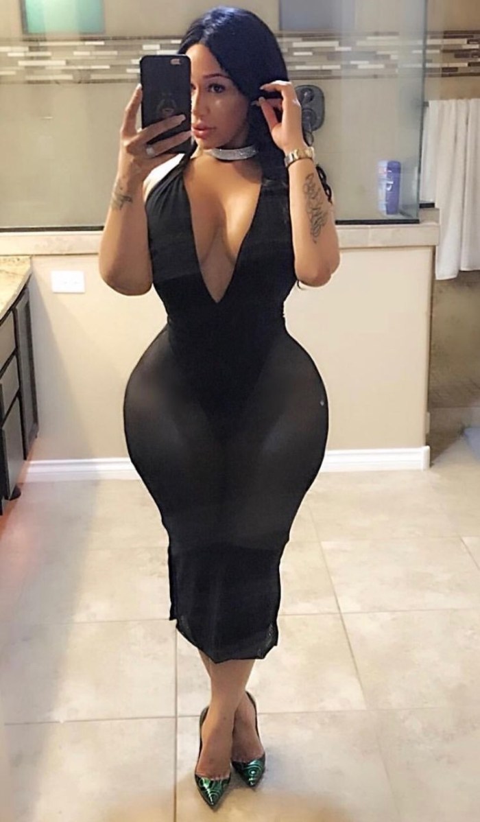 Arab girls Big Booty