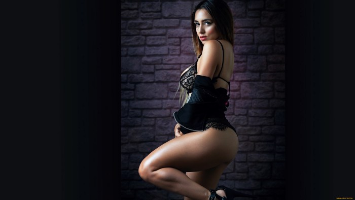 Dark wallpaper of the girl