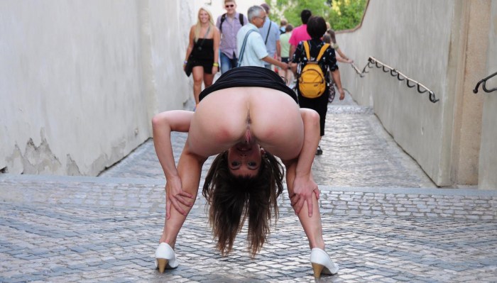 Transparent leggings without panties