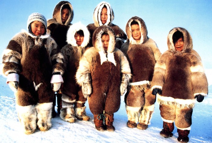 Inuits - Canadian Eskimos