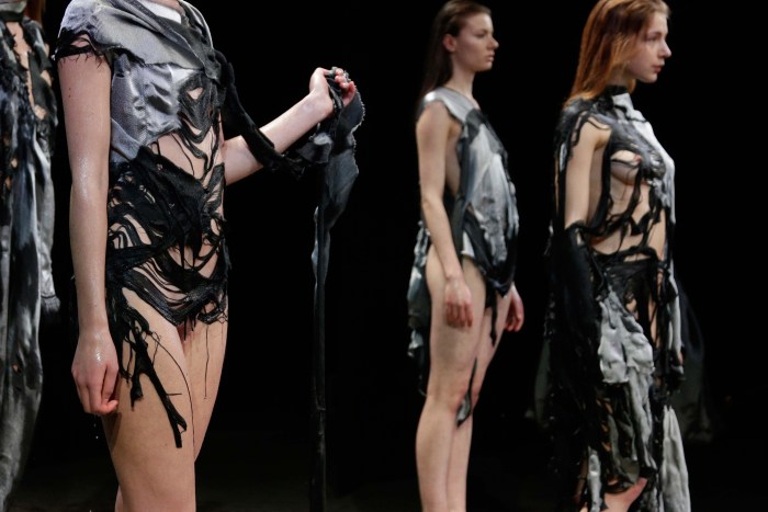 Important mom series 2015