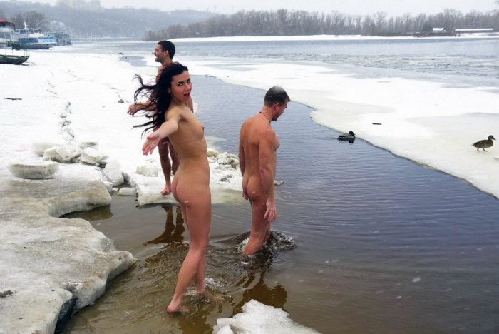 Naked bathing for baptism