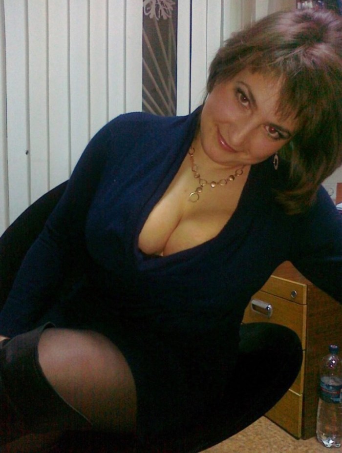 Adult women for meetings