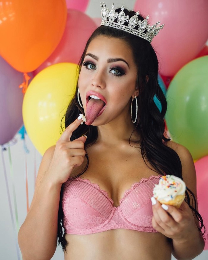 Pornstar Larkin Love Group